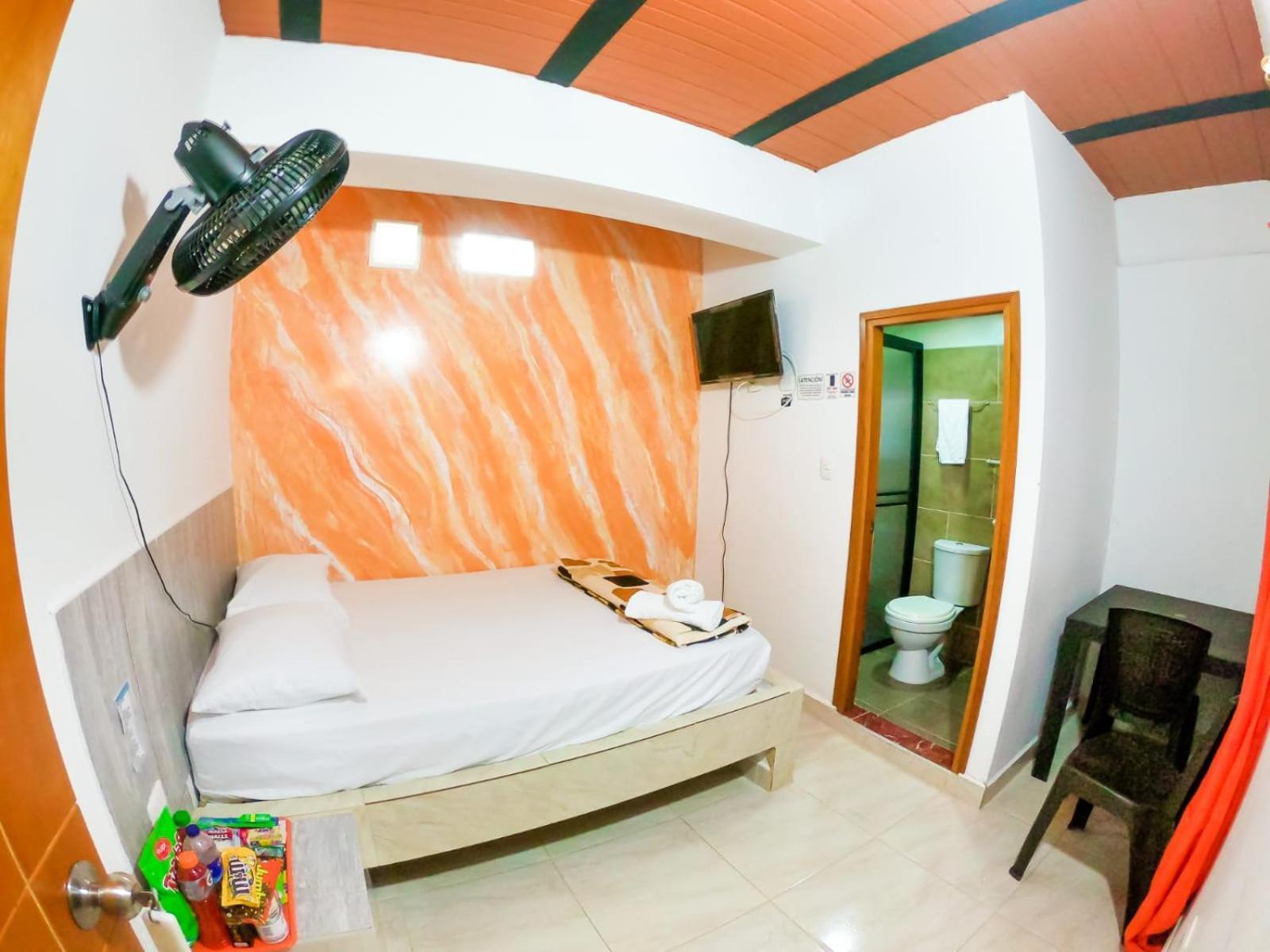 Hotel Jireh - San Carlos Ant Bagian luar foto